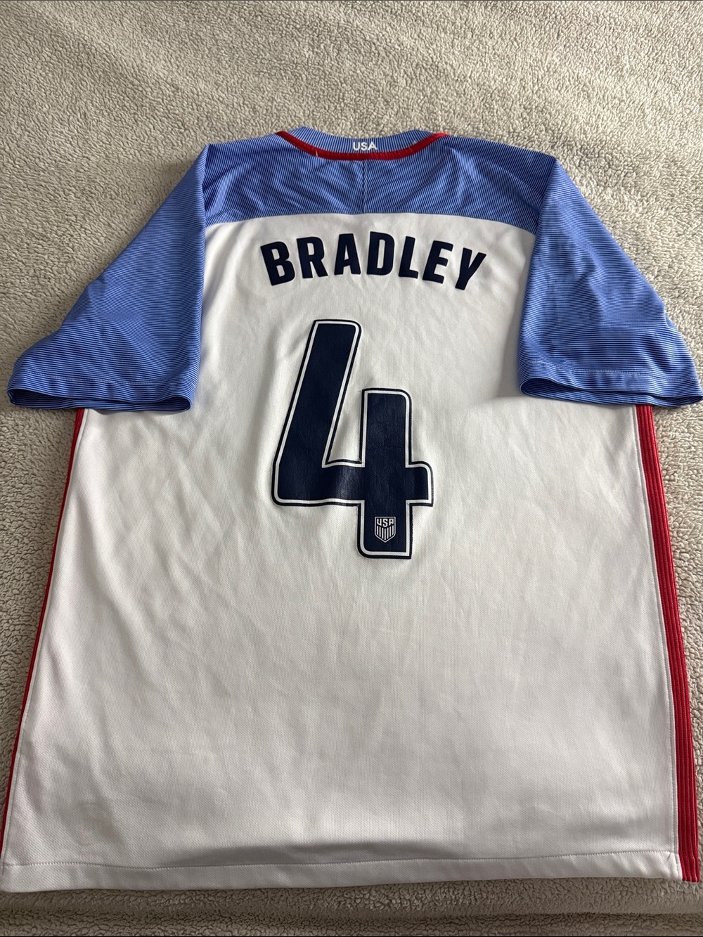 RARE USA 🇺🇸 #4 Michael Bradley 2016-17 Nike Away Fan Edition Jersey